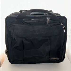 Vintage Lands End Black Rolling Telescopic‎ Laptop Bag